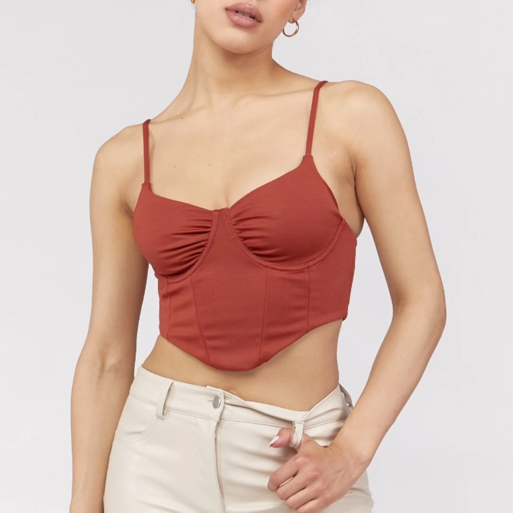 🔸 Forever 21 🔸 corset style crop top